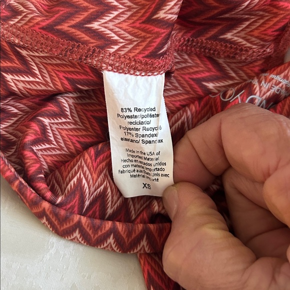 Burnt orange Zigzag Pattern Leggings and sports bra set - Picture 6 of 7